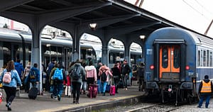 Cu cât se scumpesc biletele de tren de la 1 august. Anunţul oficial