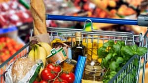 ministrul-economiei-ce-alimente-vor-avea-preturi-reduse-cat-vor-costa-limitare-adaos-841466_7e731ac7c5