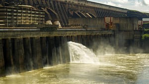 Baraj început acum 40 de ani, blocat din nou! România ține o investiție strategică „pe loc”, la 90% realizare