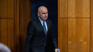 Bolojan, mesaj pentru Grindeanu: Are posibilitatea să depună moțiuni de cenzură / Sunt din Ardeal și am un disconfort