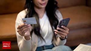 Băncile se bat în oferte de Black Friday. Dobânzi reduse, carduri fără comisioane și premii