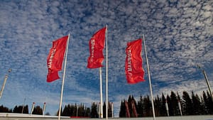 Politico: România și Bulgaria se zbat să împiedice închiderea rafinăriilor Lukoil. Șansele ca Petrotel să fie naționalizată