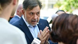 Amânarea cu un an a creșterii valorii punctului pentru medicii din ambulatoriu este inacceptabilă, reacționează Rafila