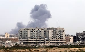 Armata israeliană anunță că a lansat un atac „ţintit” în centrul Fâşiei Gaza. Cine a fost vizat