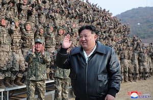 Mărturia unui dezertor nord-coreean despre soldații lui Kim Jong Un care se aruncă în aer înainte de a fi capturați de ucraineni. „Au fost spălați pe creier”