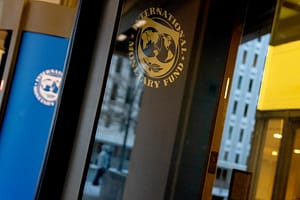 România este la același nivel al venitului pe cap de locuitor cu cel al Coreei de Sud din urmă cu 15 ani. Iar ritmul de creștere este același cu cel al Coreei. „Un progres extraordinar”, spune un oficial FMI