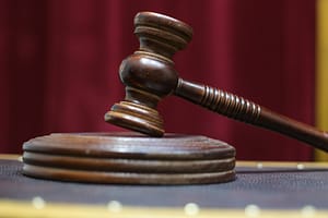 Cum a ajuns România să aibă o „justiție capturată” de un grup de interese format din magistrați și politicieni. Pactul dintre cele două tabere, expus de Recorder / „Mai aproape de un paradis al infractorilor decât de un stat de drept”