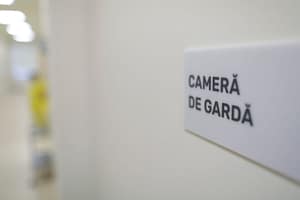 Managerul Spitalului Judeţean Buzău, unde directorul medical Ştefania Szabo a decedat în camera de gardă: Avem în continuare situaţii cu 6-7 gărzi efectuate de către un medic. Două luni le petrece în spital