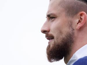 Englezii s-au convins, după ce l-au văzut pe Radu Drăgușin din nou pe teren