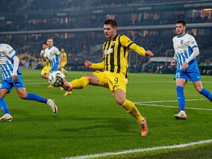 N-au mai suportat! Fanii Universității Craiova și-au vărsat nervii, după eliminarea din Conference League