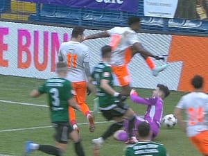 Robert Popa, salvatorul de serviciu! Dublă paradă, într-un moment crucial în Metaloglobus