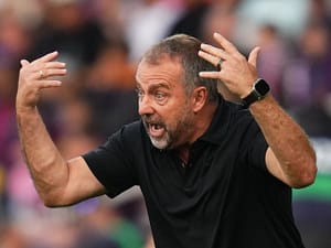 Hansi Flick a văzut ce s-a întâmplat cu Raphinha și nu a mai suportat: ”E o glumă! Chiar de necrezut. Incredibil”