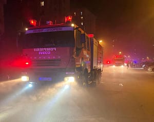 Incendiu izbucnit la o boxă din pasajul subteran din zona centrală a municipiului Târgu Mureș: O persoană, găsită în stop cardio-respirator