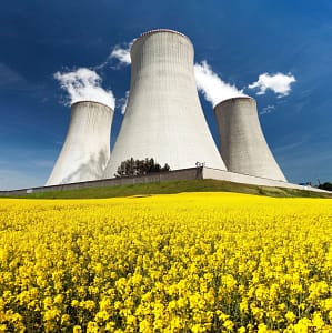 VIDEO Germania renunță la energia nucleară: A demolat turnurile de răcire ale Centralei Nucleare de la Gundremmingen