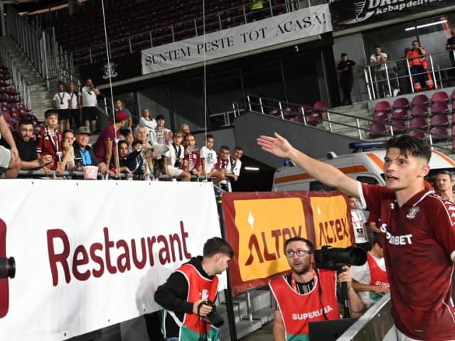 L-a făcut ”praf” pe Dobre, după ce s-a certat cu fanii Rapidului: ”Să își caute echipă! Nu înțeleg ce a avut în cap”