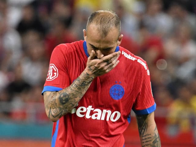 ”Când a venit la noi, era conștient că titular e Bîrligea”. Mihai Stoica a spus ce se întâmplă cu Denis Alibec