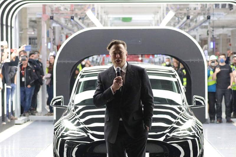 FBI a creat o echipă care să investigheze atacurile asupra Tesla: „Acesta este terorism intern”