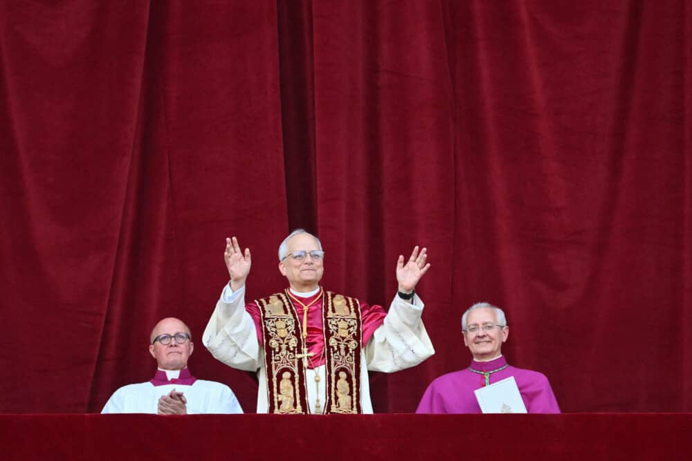 Cardinalul Robert Francis Prevost a fost ales noul Papă. Este primul american ales Suveran Pontif - Imaginea 6
