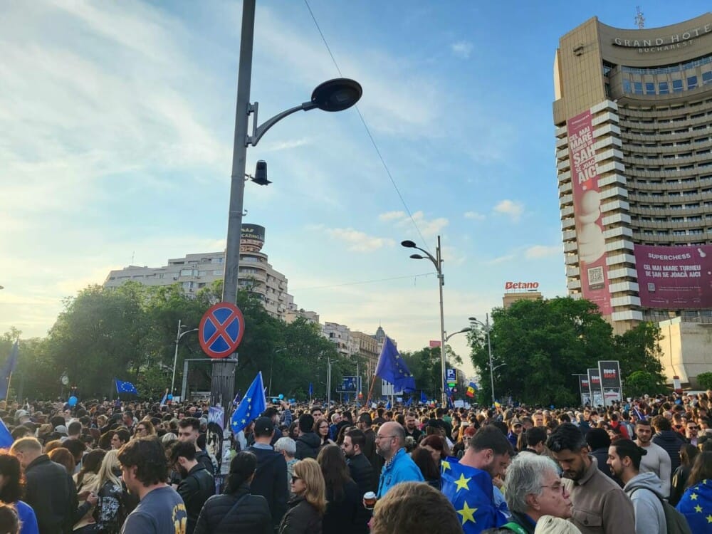 Miting proeuropean în Bucureşti, dar şi în marile oraşe ale României. ”Diaspora, nu da. România e şi a ta!”. VIDEO - Imaginea 11