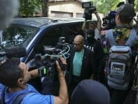Piedone acuză că i-a fost încălcat dreptul la viață privată, după apariția în presă a stenogramelor cu soția. Reacția DNA