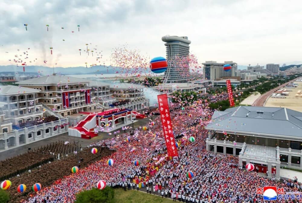 O turistă străină a petrecut o săptămână în stațiunea de lux a lui Kim Jong-un. Ce a găsit acolo a surprins-o - Imaginea 13