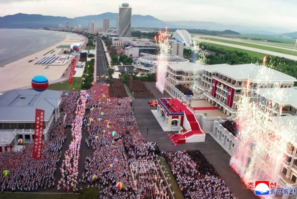 O turistă străină a petrecut o săptămână în stațiunea de lux a lui Kim Jong-un. Ce a găsit acolo a surprins-o - Imaginea 12