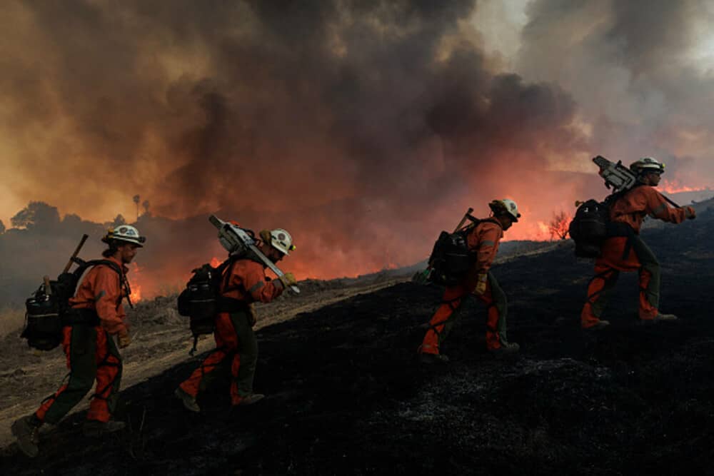 MAE, atenţionare de călătorie pentru SUA. Mai multe zone au fost evacuate după un incendiu violent. GALERIE FOTO & VIDEO - Imaginea 24