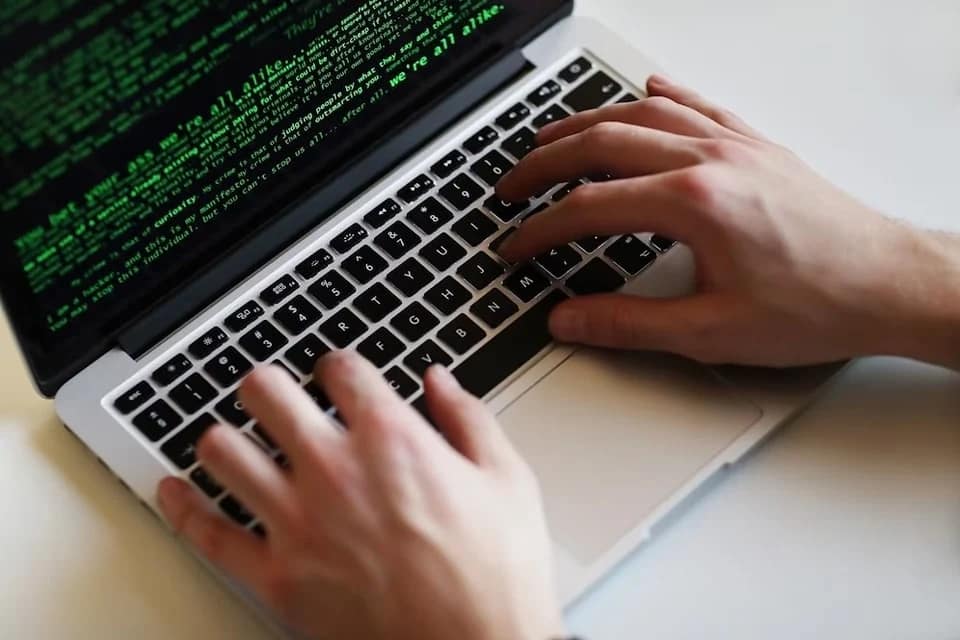 Atac cibernetic FOTO: Facebook