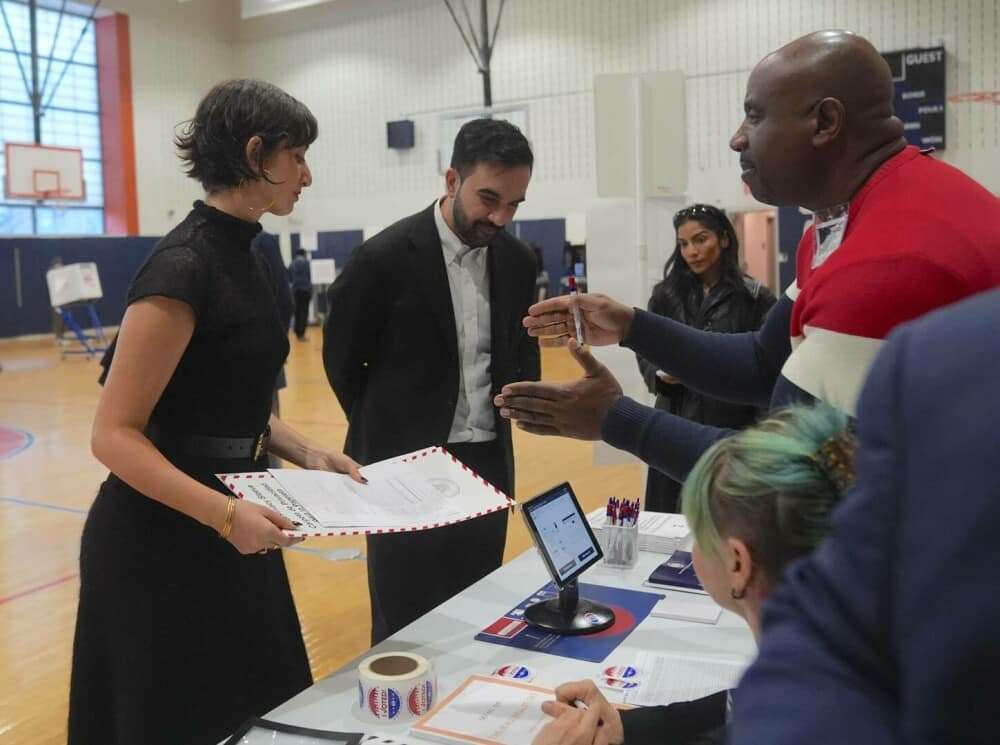 Cu ce se ocupă Rama Duwaji, soția primarului New York-ului Zohran Mamdani. I se mai spune &bdquo;Prințesa Diana a zilelor noastre&rdquo; - Imaginea 2