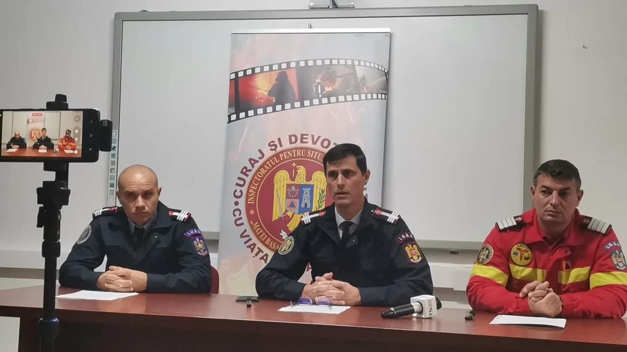 Reprezentanții ISU Olt au prezentat în detaliu noile dotări FOTO: Alina Mitran